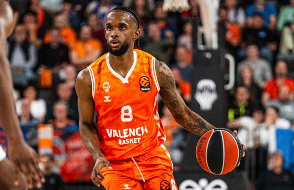 El dominicano Jean Montero encestó 22 puntos en la victoria del Valencia Basket ante el Panathinaikos en el baloncesto de España