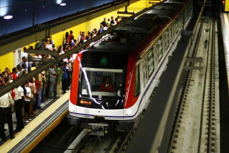 Metro y Teleférico Gratis en Santo Domingo Tras Interrupción