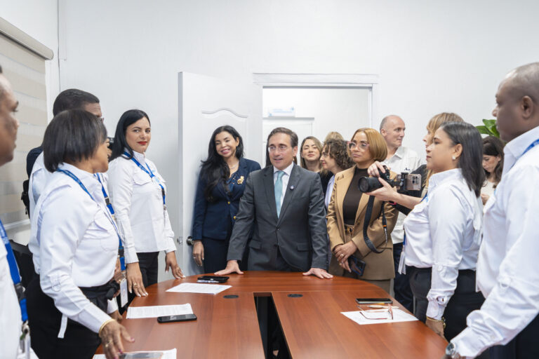 España refuerza cooperación con RD en derechos de víctimas