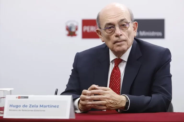 Dimisiones en la cúpula del gobierno de Perú por retraso en compra de aviones f-16 a EE.UU.