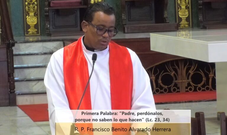 Reverendo Francisco Benito Alvarado critica la influencia negativa de redes sociales en los jóvenes