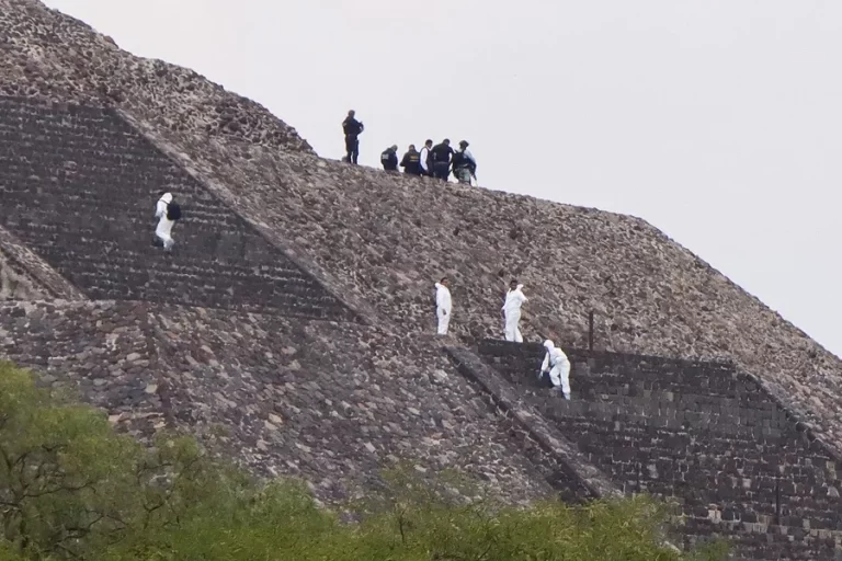 México confirma que el atacante en Teotihuacán se inspiró en actos violentos de otros países