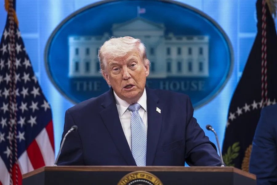 Trump dice que todo Irán «puede ser aniquilado en una sola noche» y subraya su ultimátum para reabrir Ormuz
