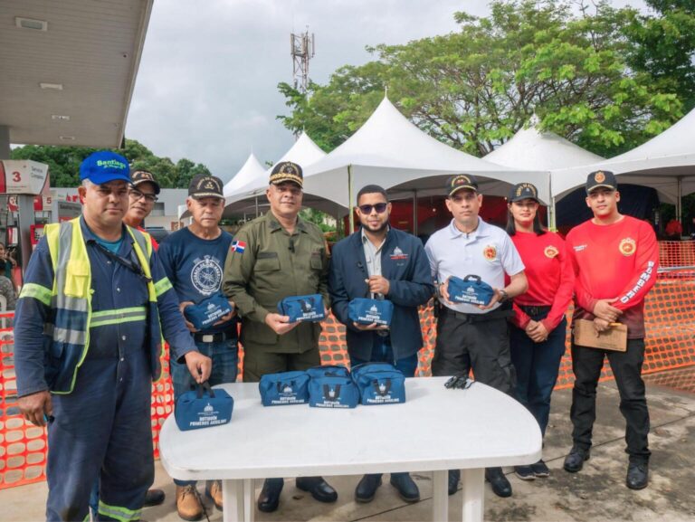 Interior y Policía desplega jornada de apoyo a los organismos de socorro en la provincia de Santiago