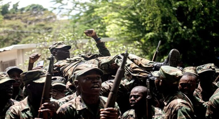 Haití suma 339 nuevos soldados en medio de la lucha contra las bandas armadas