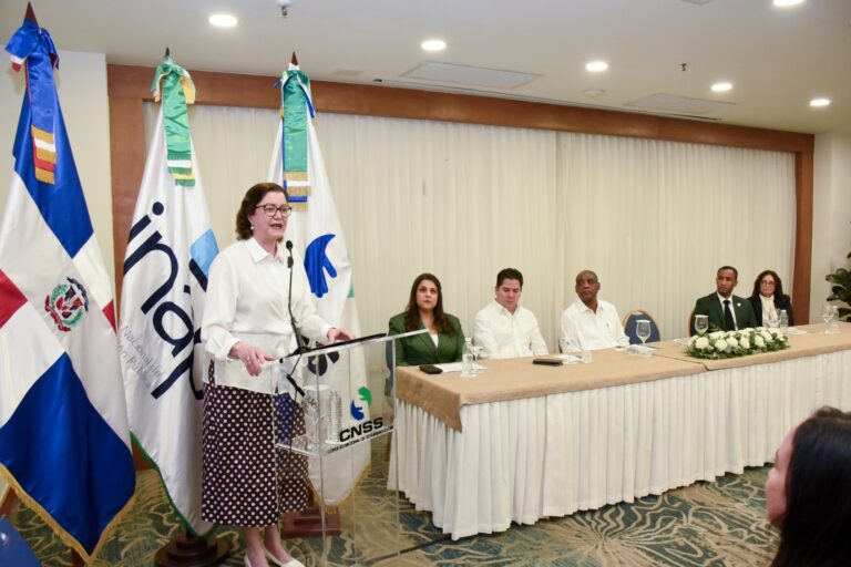 CNSS y el INAP finalizan capacitación en Seguridad Social