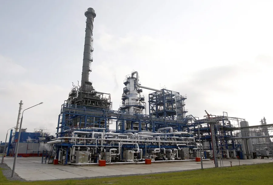 El brent sube más del 1% y supera los 103 dólares ante la falta de avances en Oriente Medio