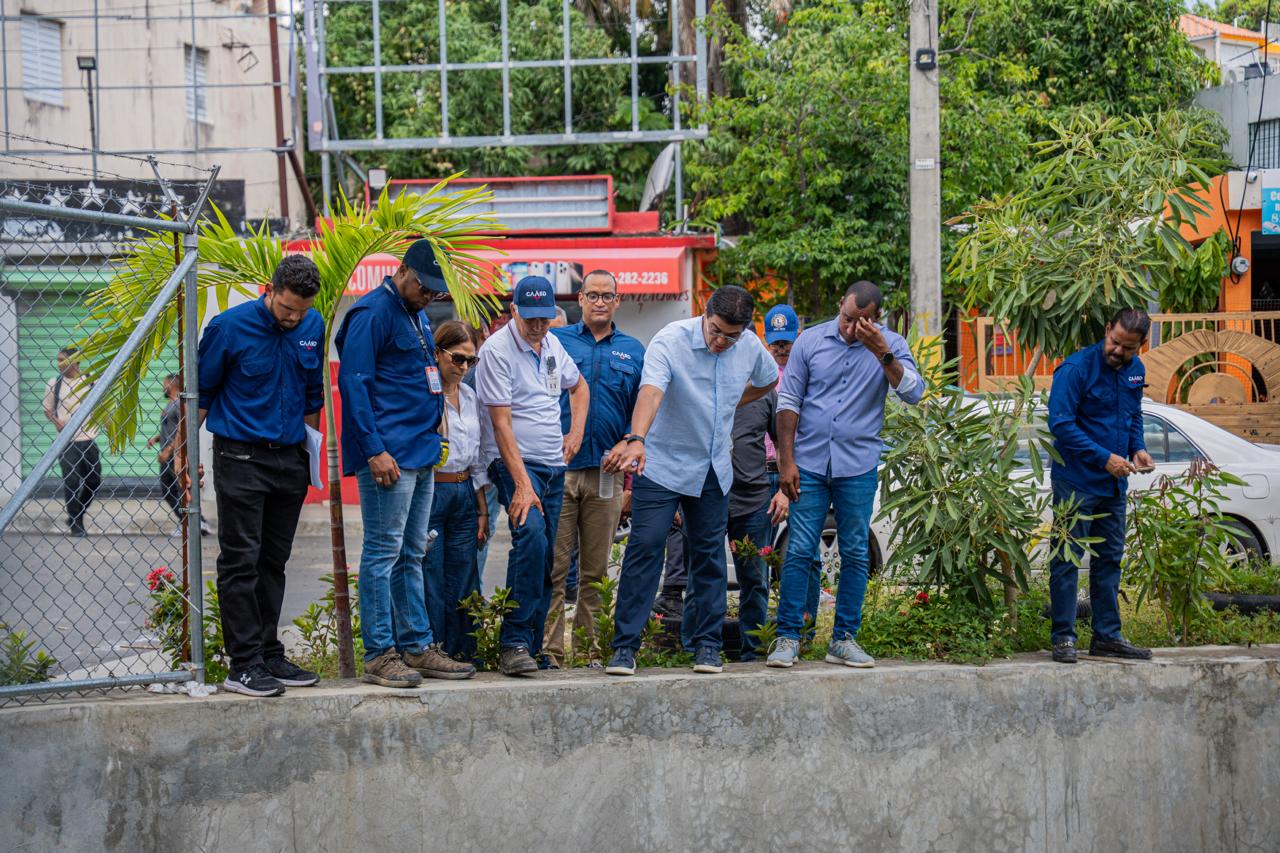 Saneamiento de cañadas en Santo Domingo: ¡Cuidemos el agua!