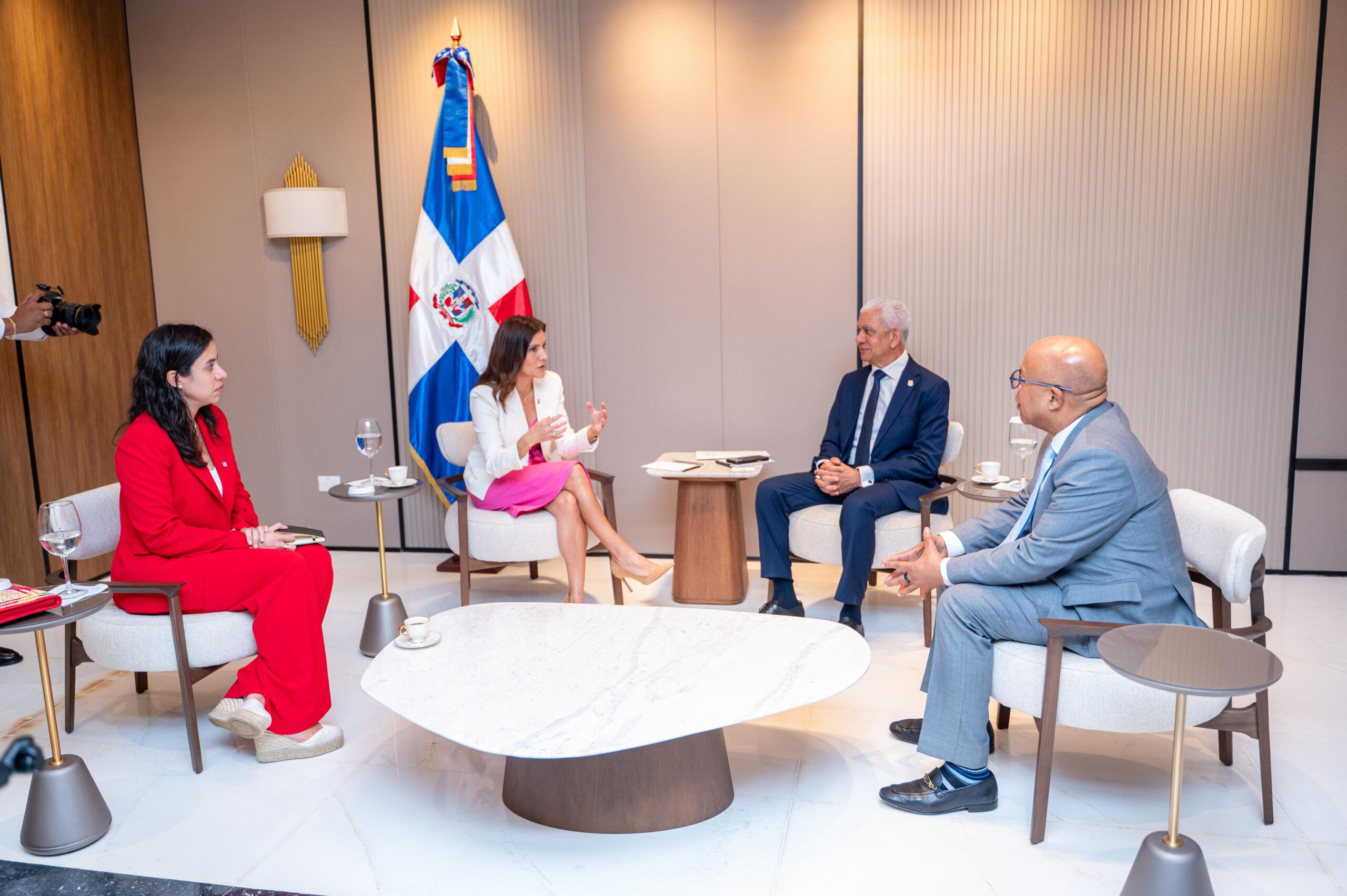 Reunión clave entre Congreso y Estados Unidos en RD