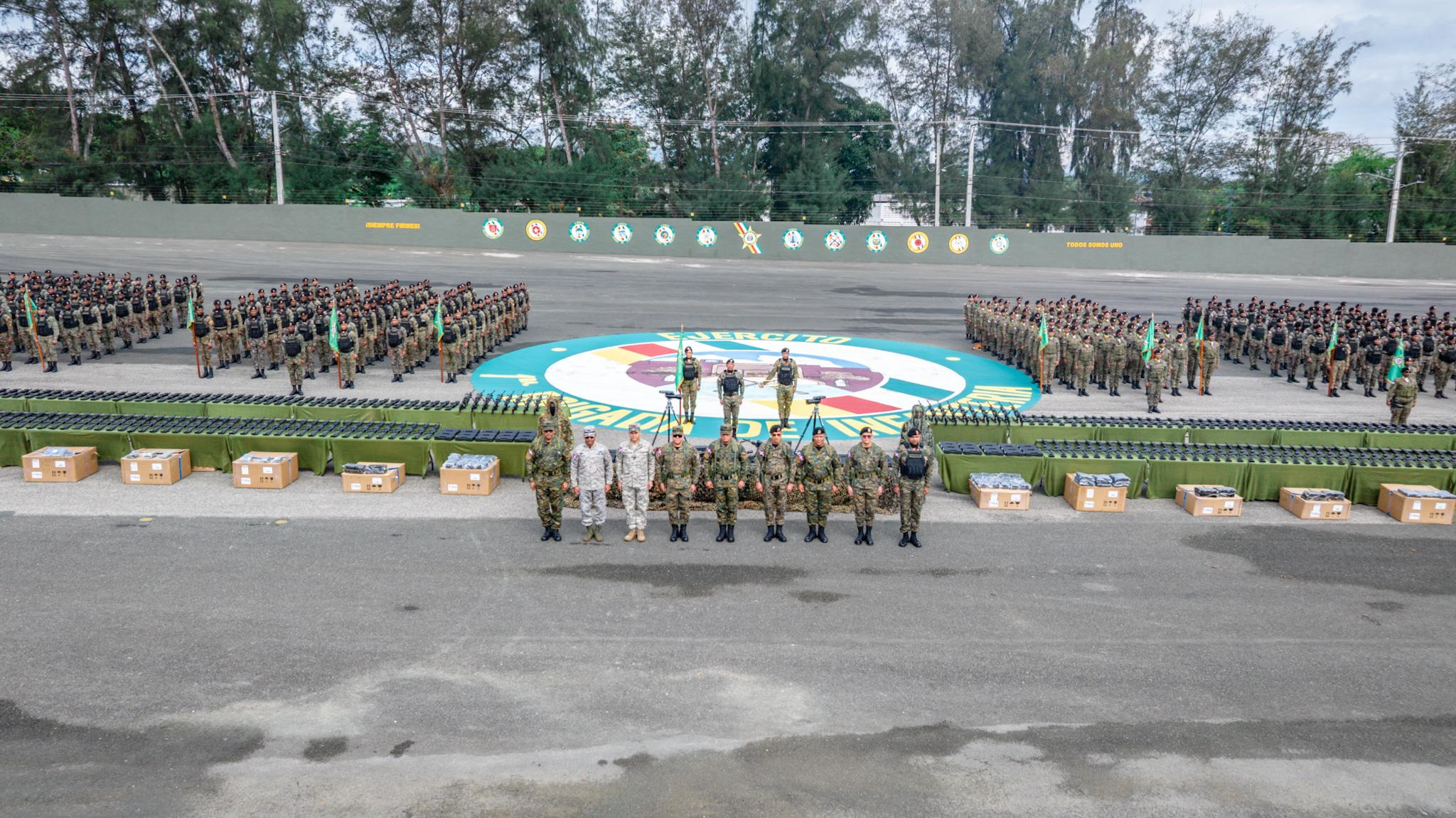 Modernización de las Fuerzas Armadas en Campamento 16 de Agosto