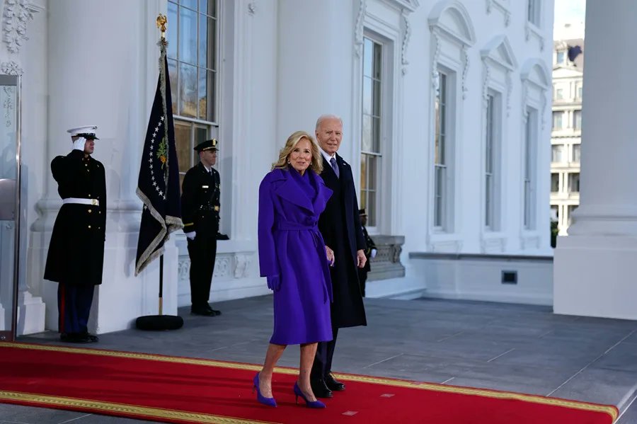 Trump critica a Jill Biden por no ayudar a su esposo cuando creyó que sufría un derrame cerebral