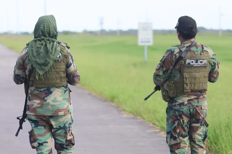 Investigan el asesinato a tiros de un magistrado en Bolivia