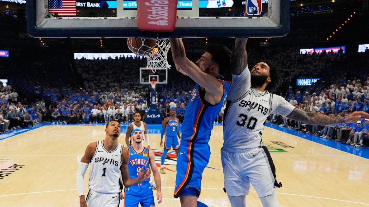 El equipo de Oklahoma City Thunder se impuso al conjunto de San Antonio Spurs y empató la final de la Conferencioa Oeste de la NBA