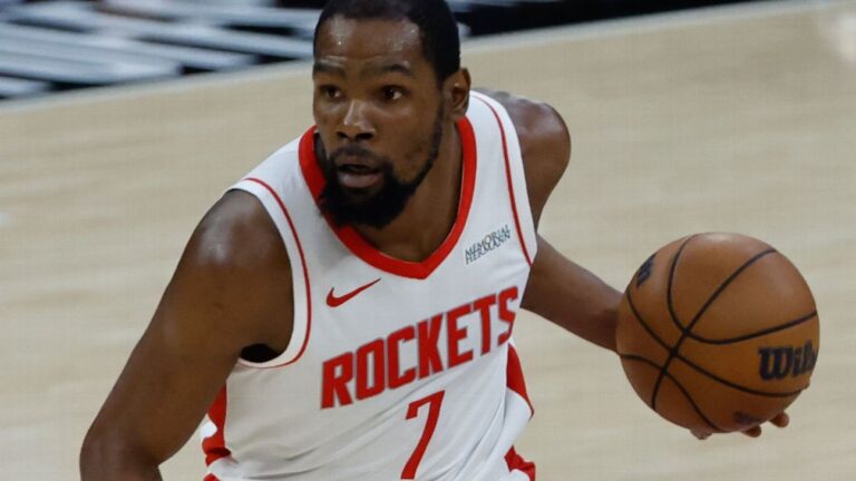 Kevin Duran no jugará en el juego 6 contra Los Lakers debido a la lesión de tobillo que lo ha mentenifo fuera de acción por cuatro partidos