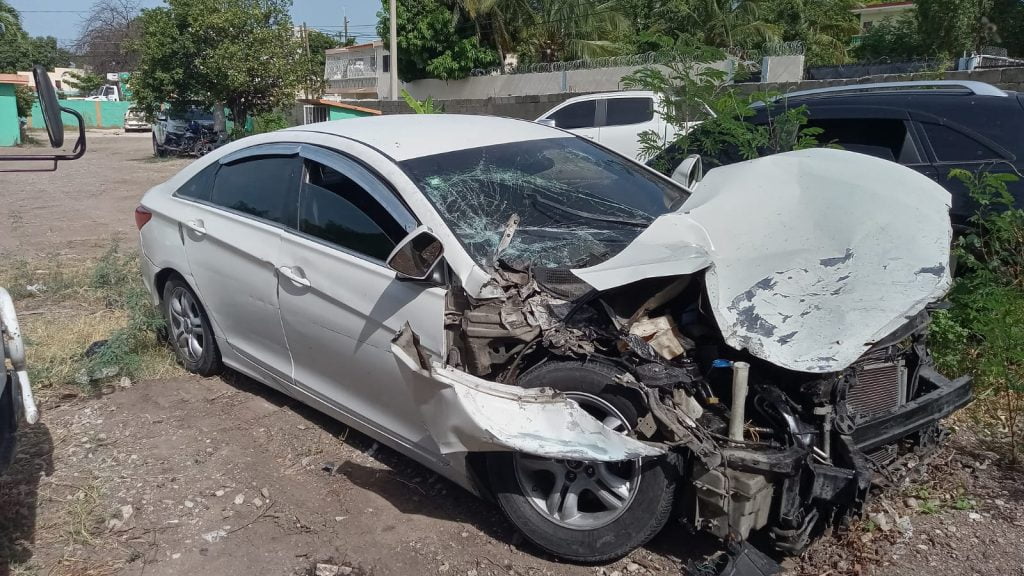 Una joven fallece y otras tres personas resultan heridas en accidente de tránsito en Bávaro