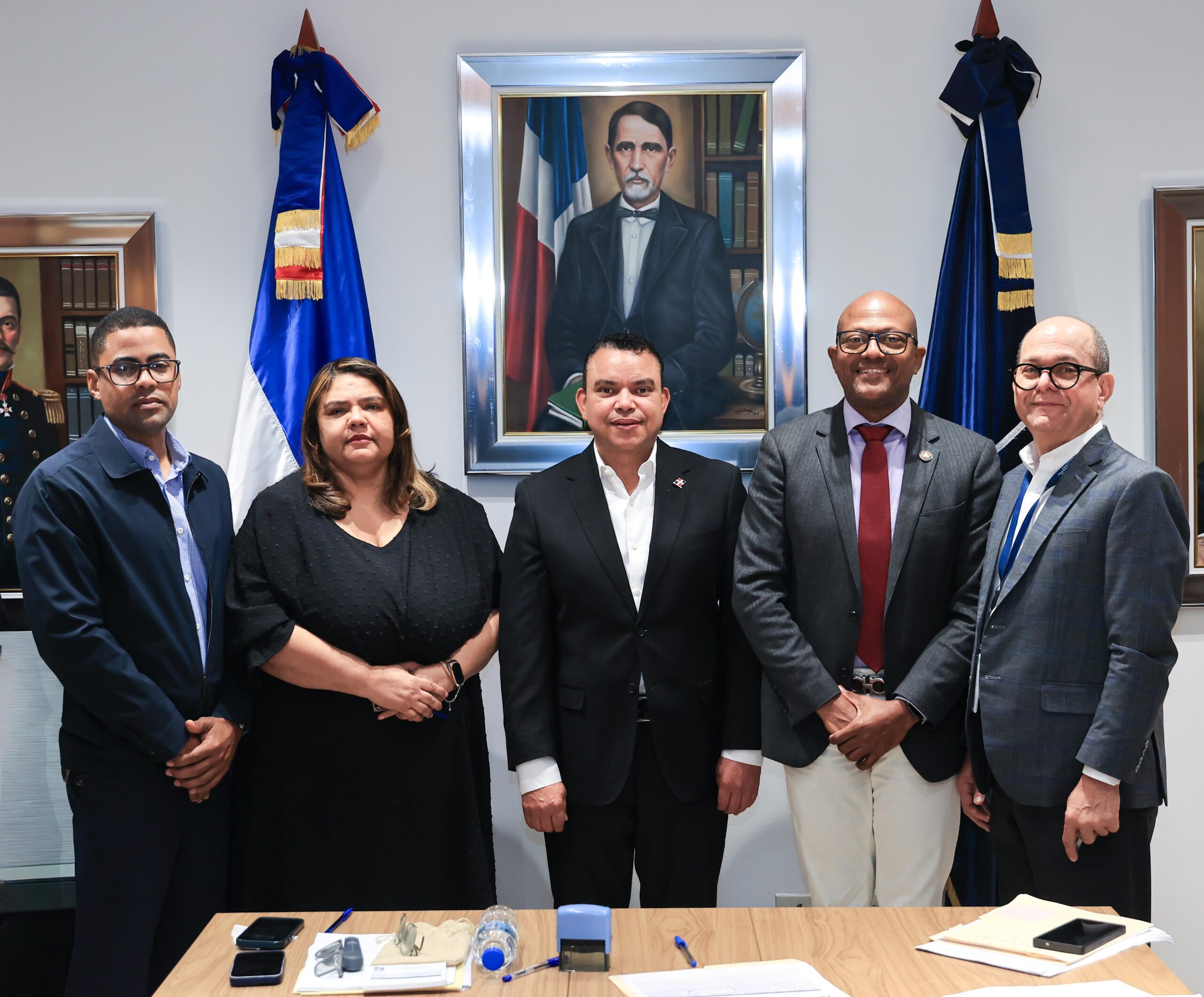 900 nuevos profesionales fortalecen el SNS en RD