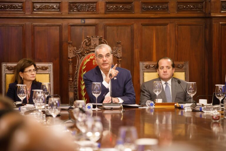 Medidas económicas de RD ante crisis internacional