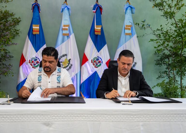 Fortalecen cooperación portuaria entre RD y Guatemala