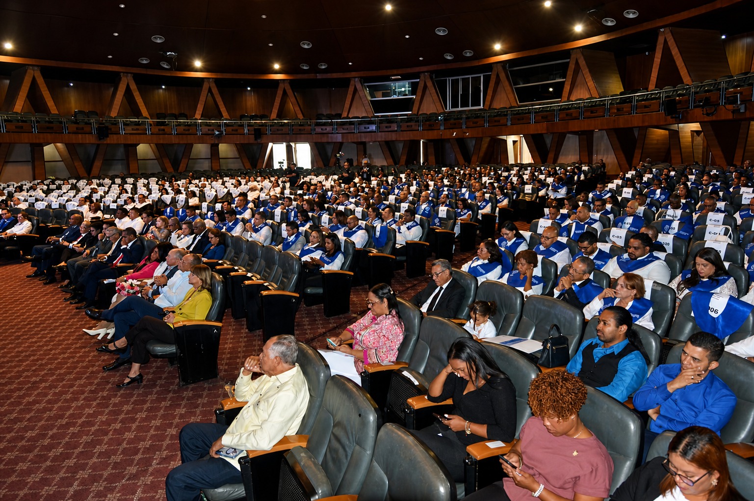 Formación continua y virtualidad: UASD impulsa educación