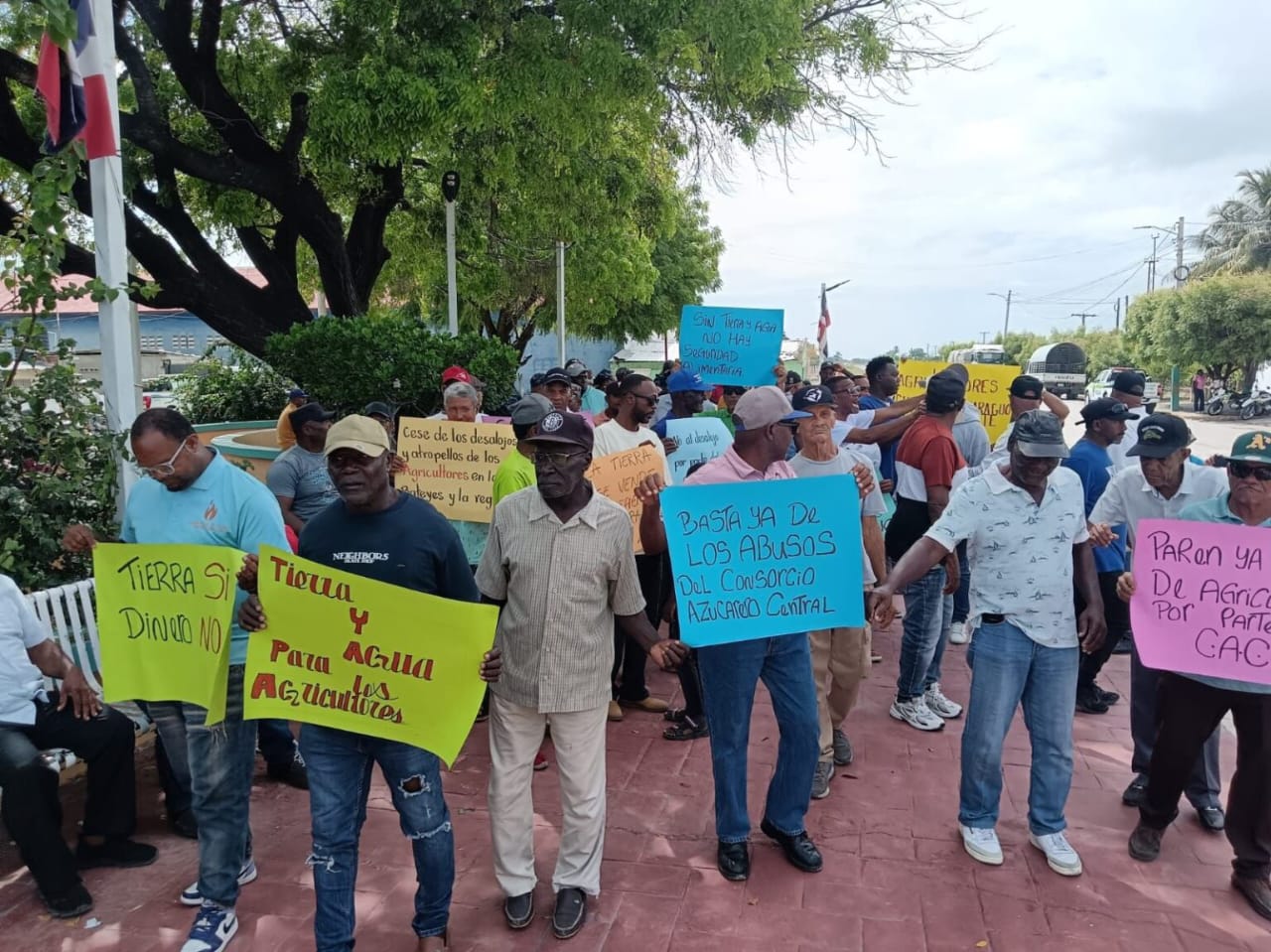 Campesinos de la zona cañera de Tamayo piden respaldo del Gobierno en el día del Agricultor