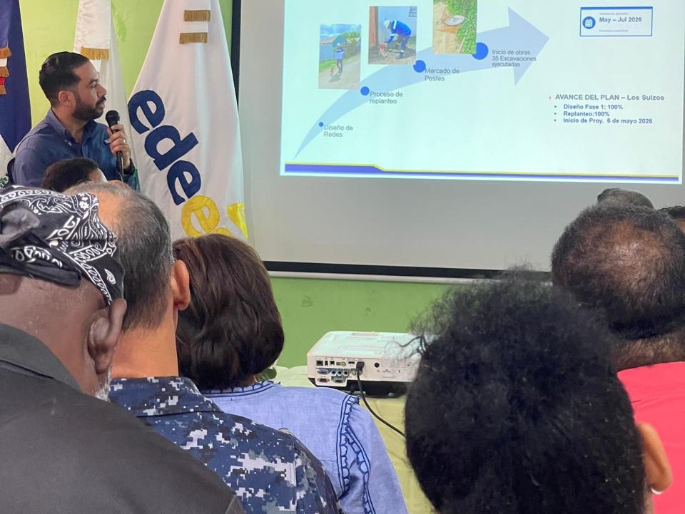 Edeeste presenta proyectos para mejorar servicio eléctrico