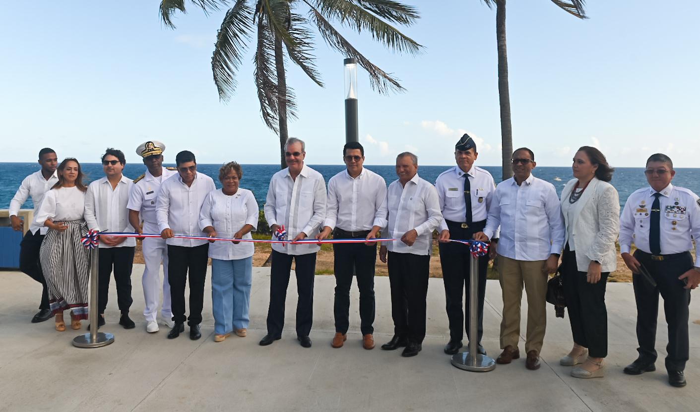 Impacto del Malecón en Santo Domingo Este: Renovación y Turismo