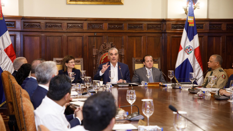 Comerciantes piden voz en decisiones económicas