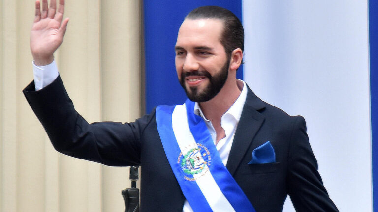 Bukele inaugura nuevas obras de infraestructura en El Salvador