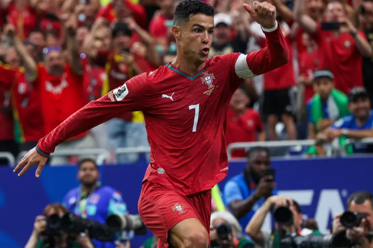 Cristiano Ronaldo se convirtió en el primer jugador en anotar gol en seis mundiales diferentes