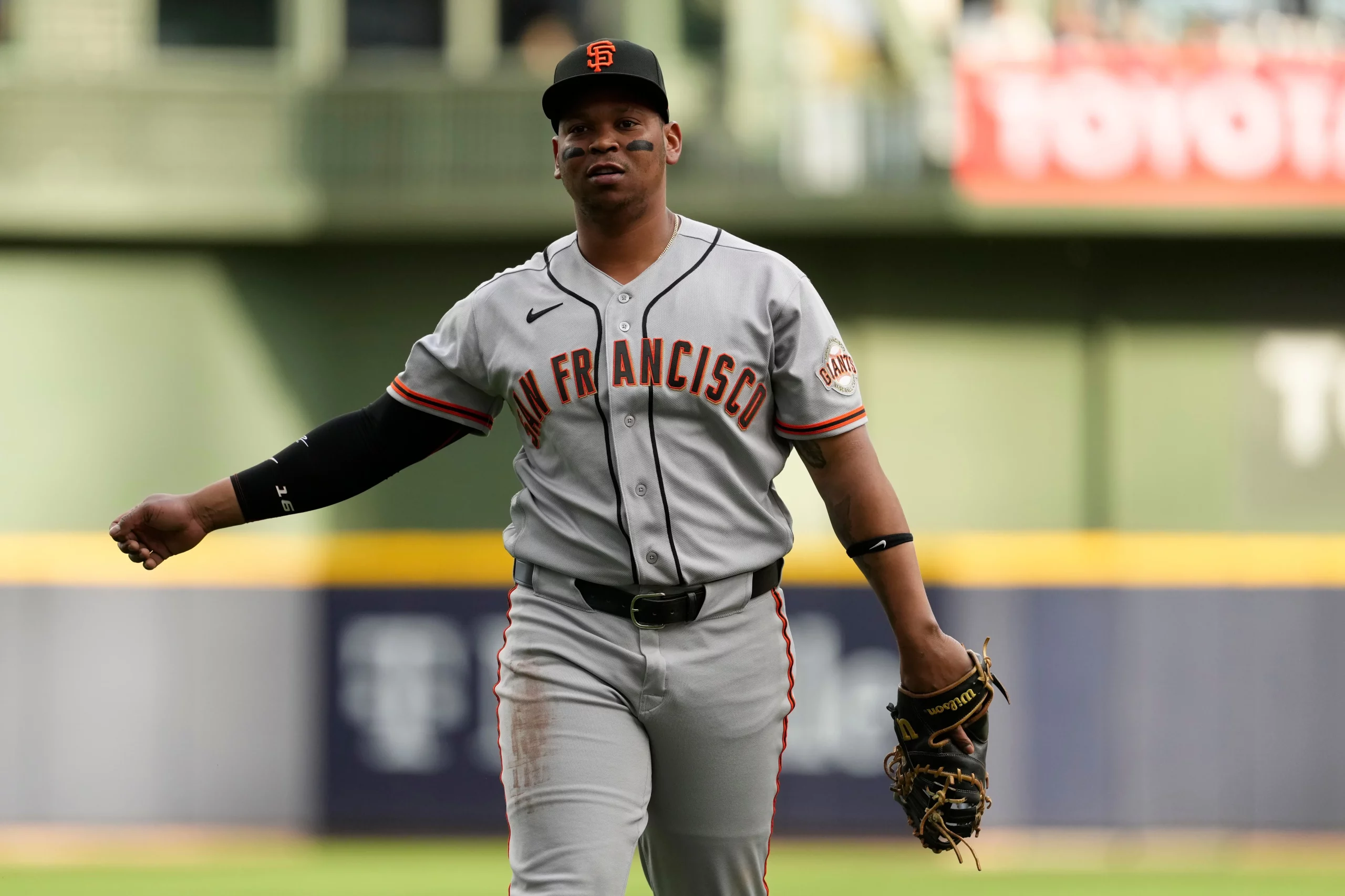 Los Gigantes de San Francisco podrían cambiar al dominicano Rafael Devers antes de la fecha límite de cambios
