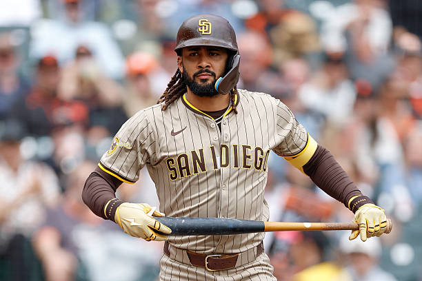 Fernando Tatis Jr., conectó cuatro hits pero no pudo evitar la derrota de los Padres de San Diego ante los Rojos de Cincinnati