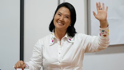 Keiko Fujimori lleva la delantera en la segunda vuelta en Perú con el 56% de los votos contados
