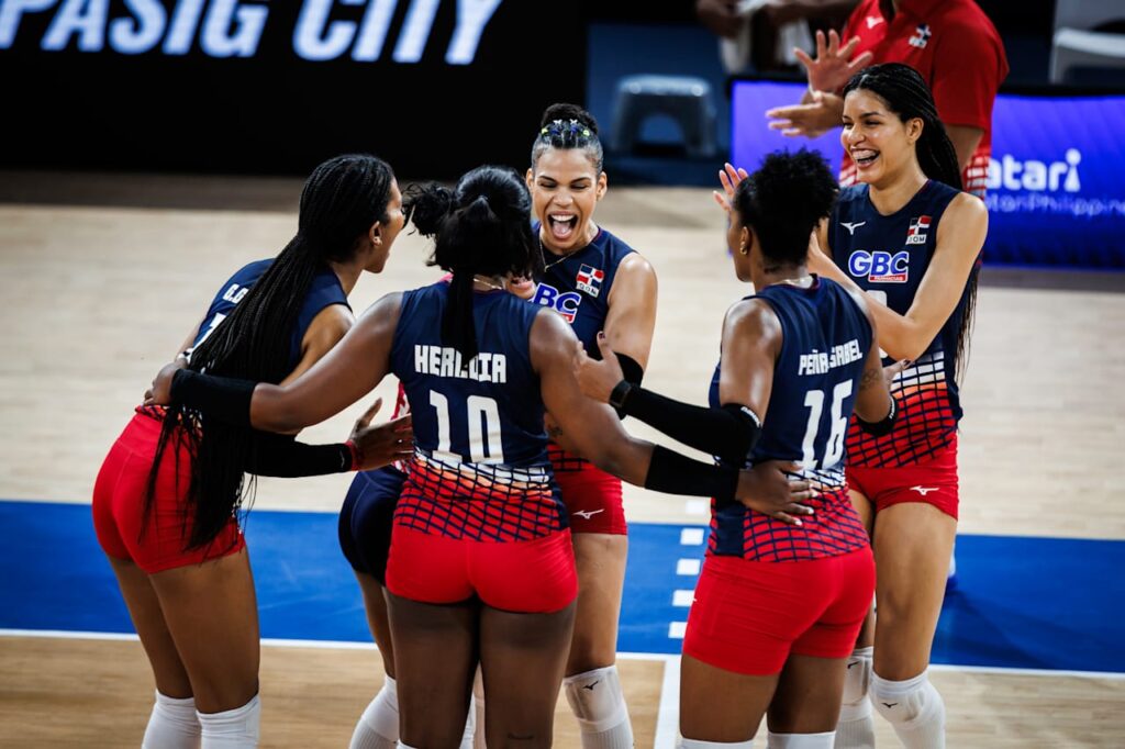 La selección de voleibol femenino de la República Checa se impuso a la de República Dominicana en la Liga de Naciones