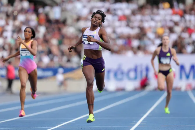 La dominicana Marileidy Paulino ganó el domingo la competencia de los 400 metros de la reunión de París de la Liga Diamante