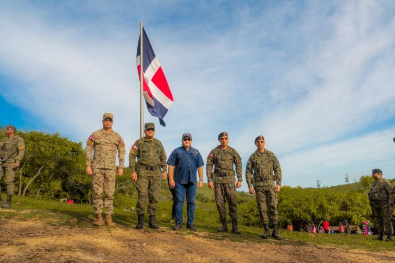 Ministros lideran recorrido estratégico en la frontera sur para evaluar seguridad y desarrollo