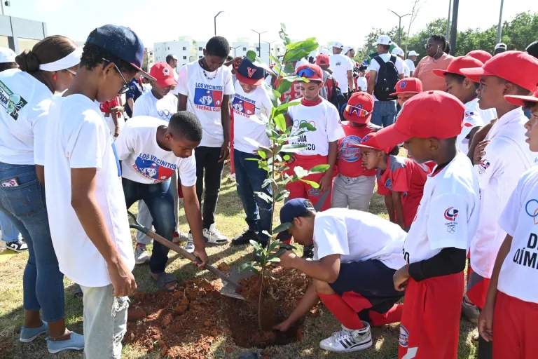 Promueven el cuidado del medio ambiente y el fortalecimiento de los valores del movimiento olímpico durante la celebración del Día Olímpico