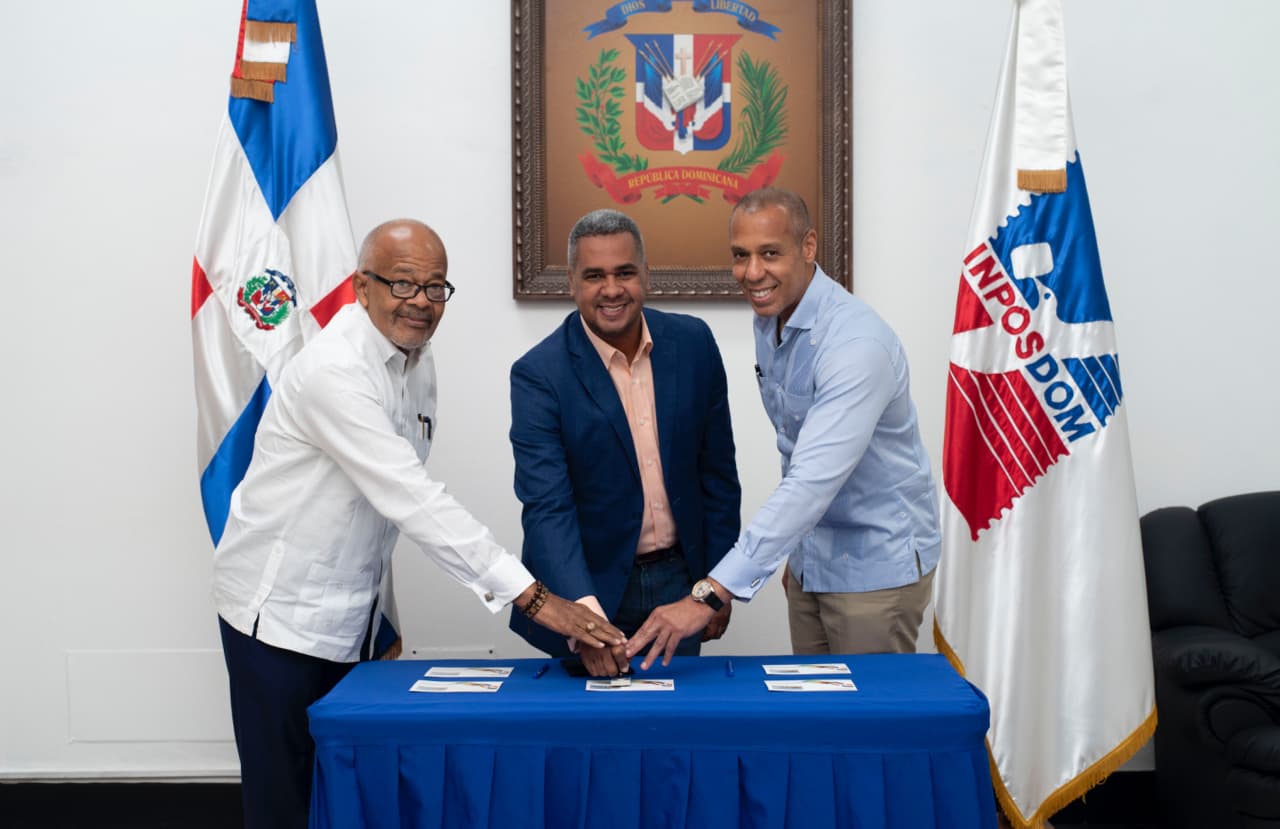 Sello conmemorativo por 50 años de relaciones RD-Guyana