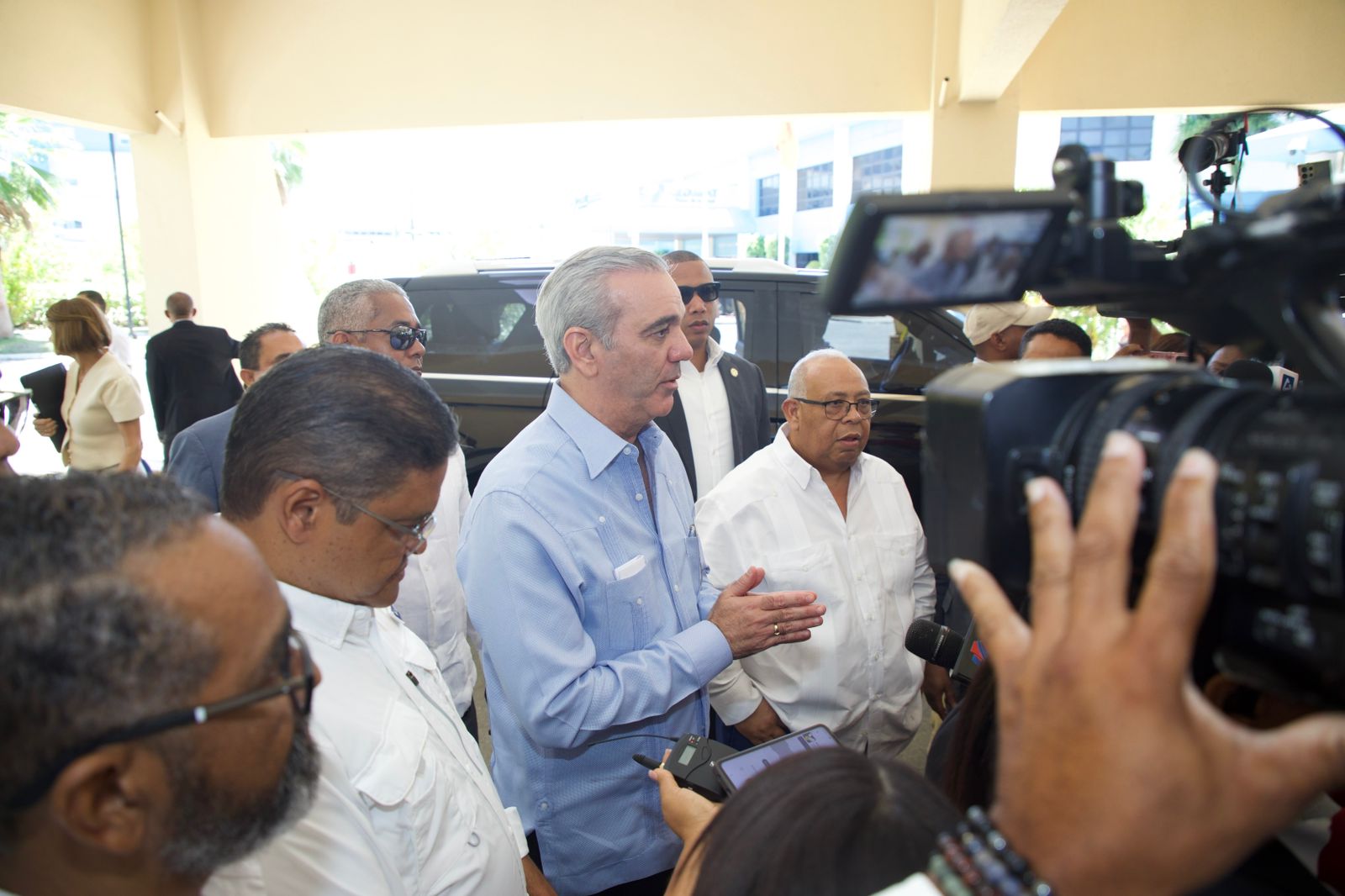 Abinader defiende cesantía en reforma laboral