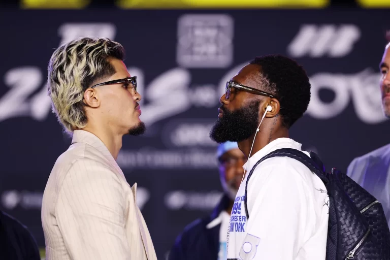 El puertorriqueño Xander Zayas y el estadounidense Jaron Ennis se enfrentarán este sábado por el título mundial de las 154 libras
