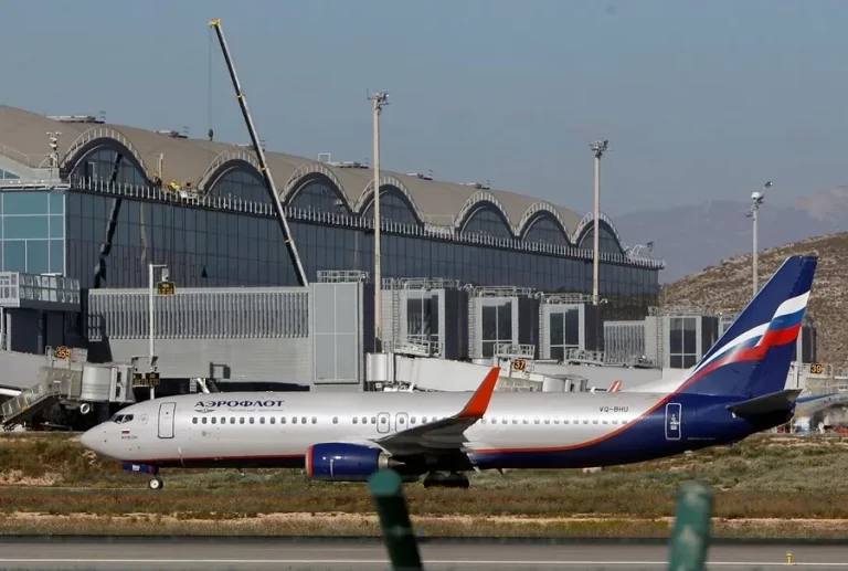 Crisis aérea en Moscú: 520 vuelos cancelados