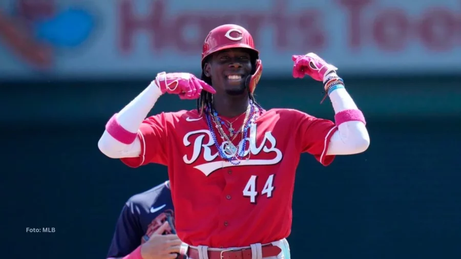 El dominicano Elly de la Cruz será activado este martes al conjunto de los Rojos de Cincinnati informó el dirigente Terry Francona