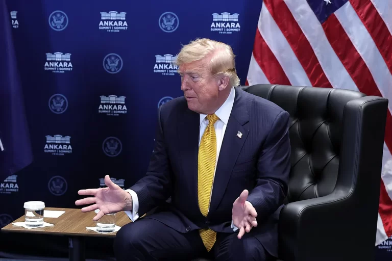 Trump amenaza a España: "No vamos a hacer más negocios con ellos"