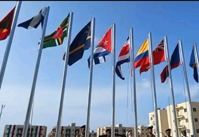Banderas de 37 países ondean en la Villa Centroamericana y del Caribe ubicada en la Ciudad Juan Bosch