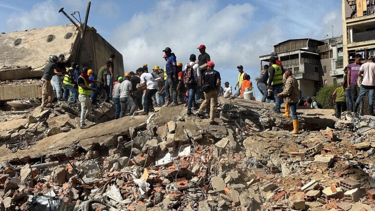 En Venezuela se registran 5,546 fallecidos por los dos terremotos, que dejaron más de 17 mil familias sin viviendas y 190 edificios colapsados