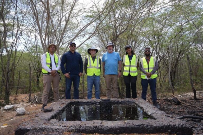 Geólogos de Texas investigan potencial de hidrocarburos en Azua