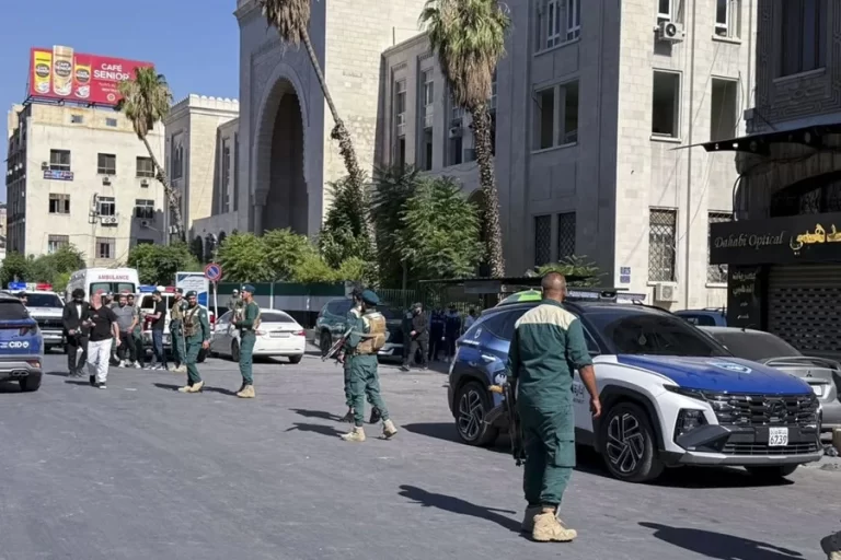 Al menos 5 muertos tras la explosión de una bomba cerca del Palacio de Justicia en Damasco