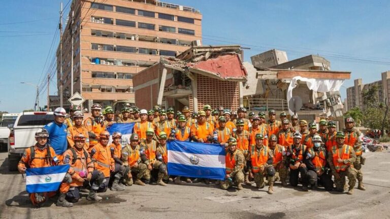 Bukele envía séptimo avión de ayuda a Venezuela