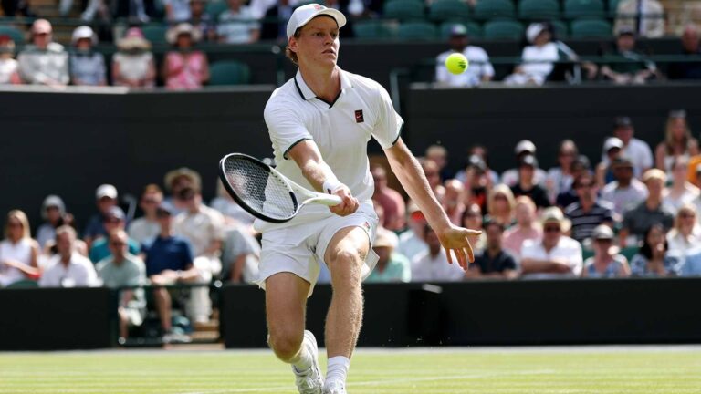 El italiano Jannik Sinner derrotó al japonés Shintaro Mochizuki y avanzó por quinta vez en su carrera a los cuartos de final de Wimbledon