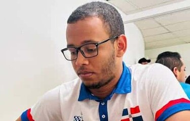 Josué Araujo Sánchez pasó a la historia como el primer dominicano que gana una medalla en ajedrez en unos Juegos Centroamericanos y del Caribe