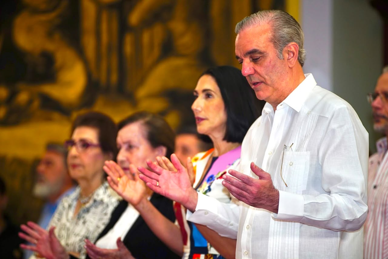 Abinader celebra su cumpleaños con misa de acción de gracias junto a familiares y amigos
